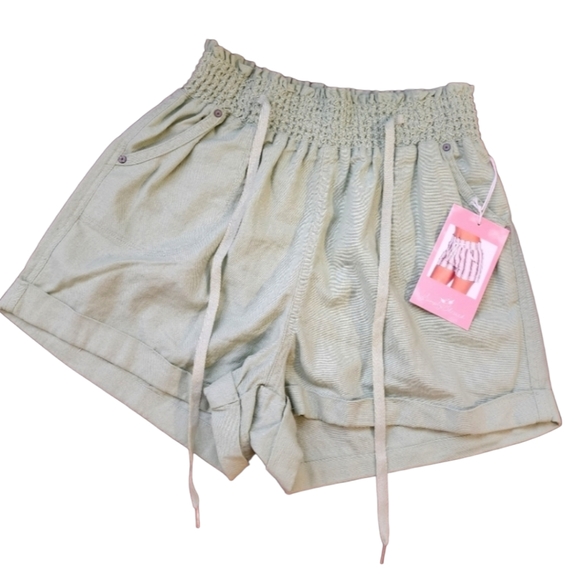 Pants - Simply Blessed sage green high waist scrunch tie string woven short size large